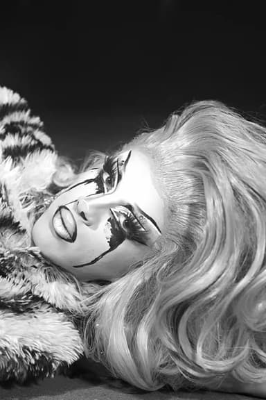 The Scissoring of Lydia Kollins