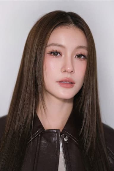 Tipnaree Weerawatnodom